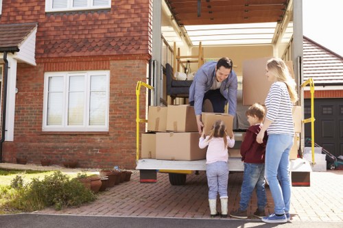 Moving van service in Forest Hill for local home moves