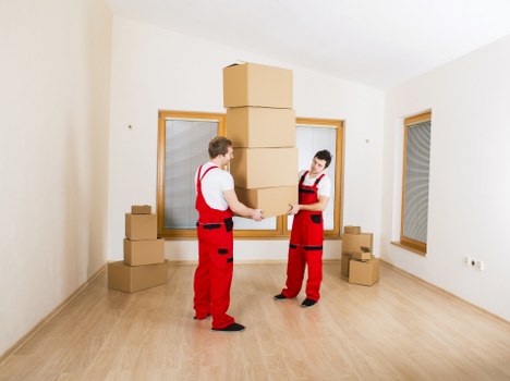 Local moving truck prepared for a Forest Hill property