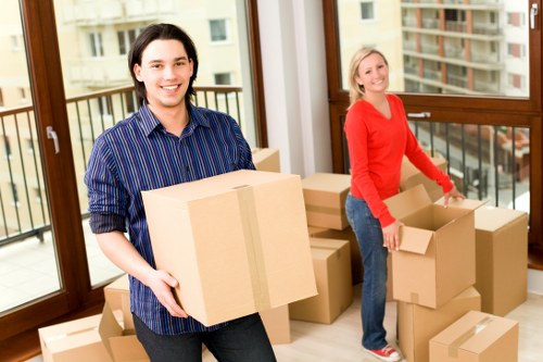 Packing and loading support for a Forest Hill home move